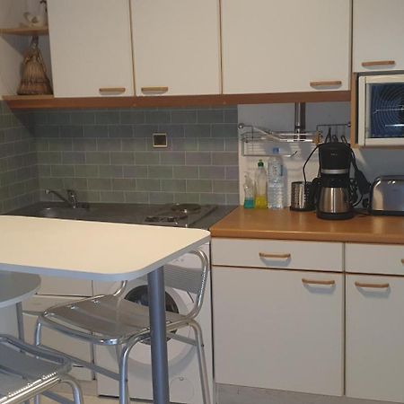 Joli Et Spacieux Studio Avec Garage Au Bord De Mer Fréjus エクステリア 写真